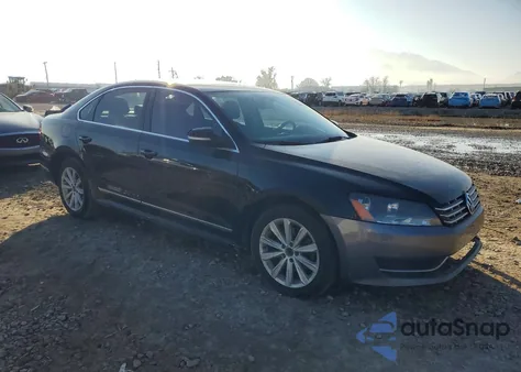 2013 Volkswagen Passat Sel z USA, uszkodzony, nr VIN 1VWCP7A38DC116719